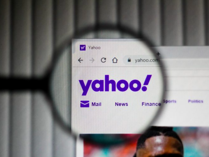 Yahoo-removes-DEI-pages