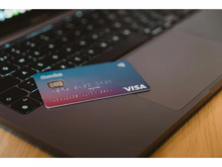 T-Mobile-US-launch-credit-card